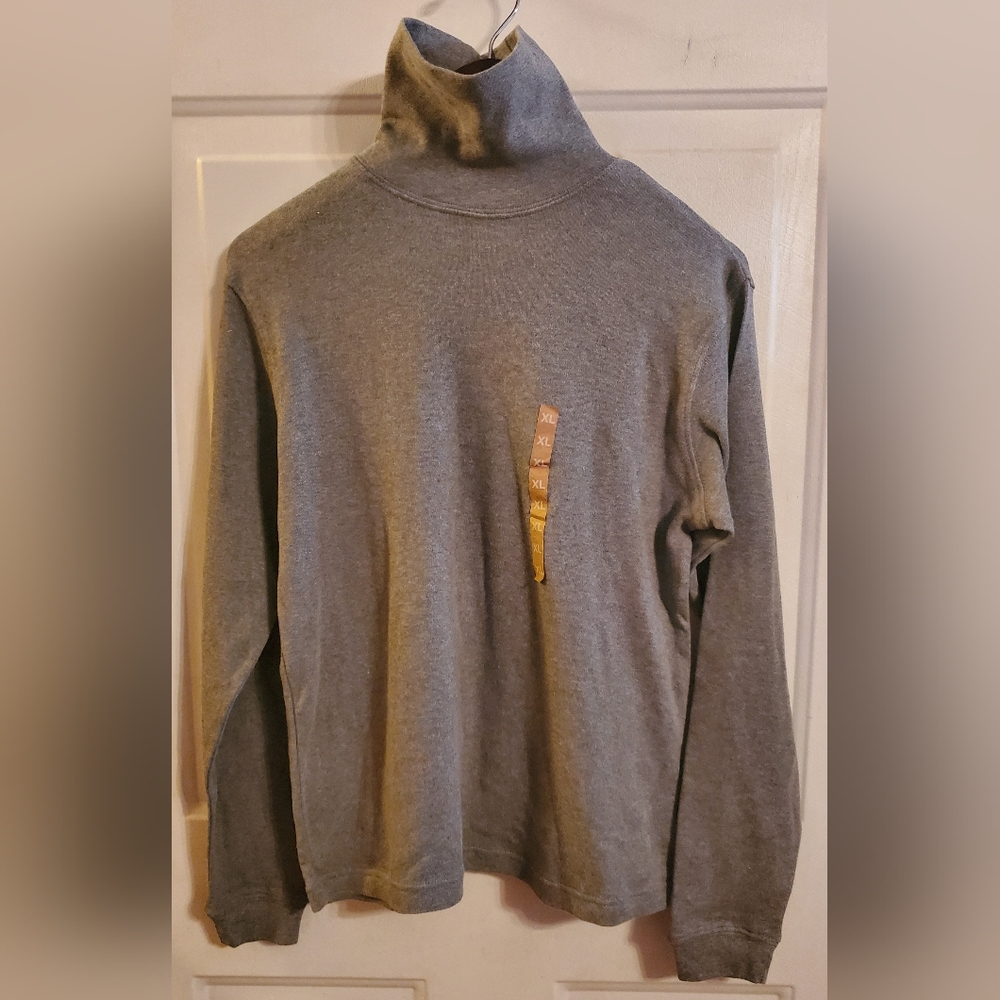 NWT Urban Pipeline, Turtleneck, boys size XLarge